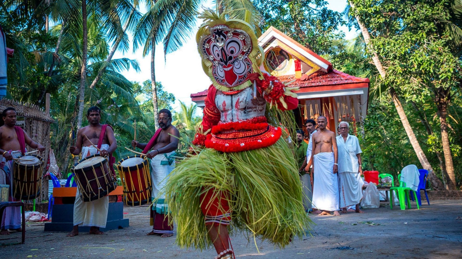 gulikan-theyyam-image